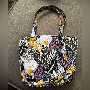 Vera Bradley Glenna purse Palm Floral design